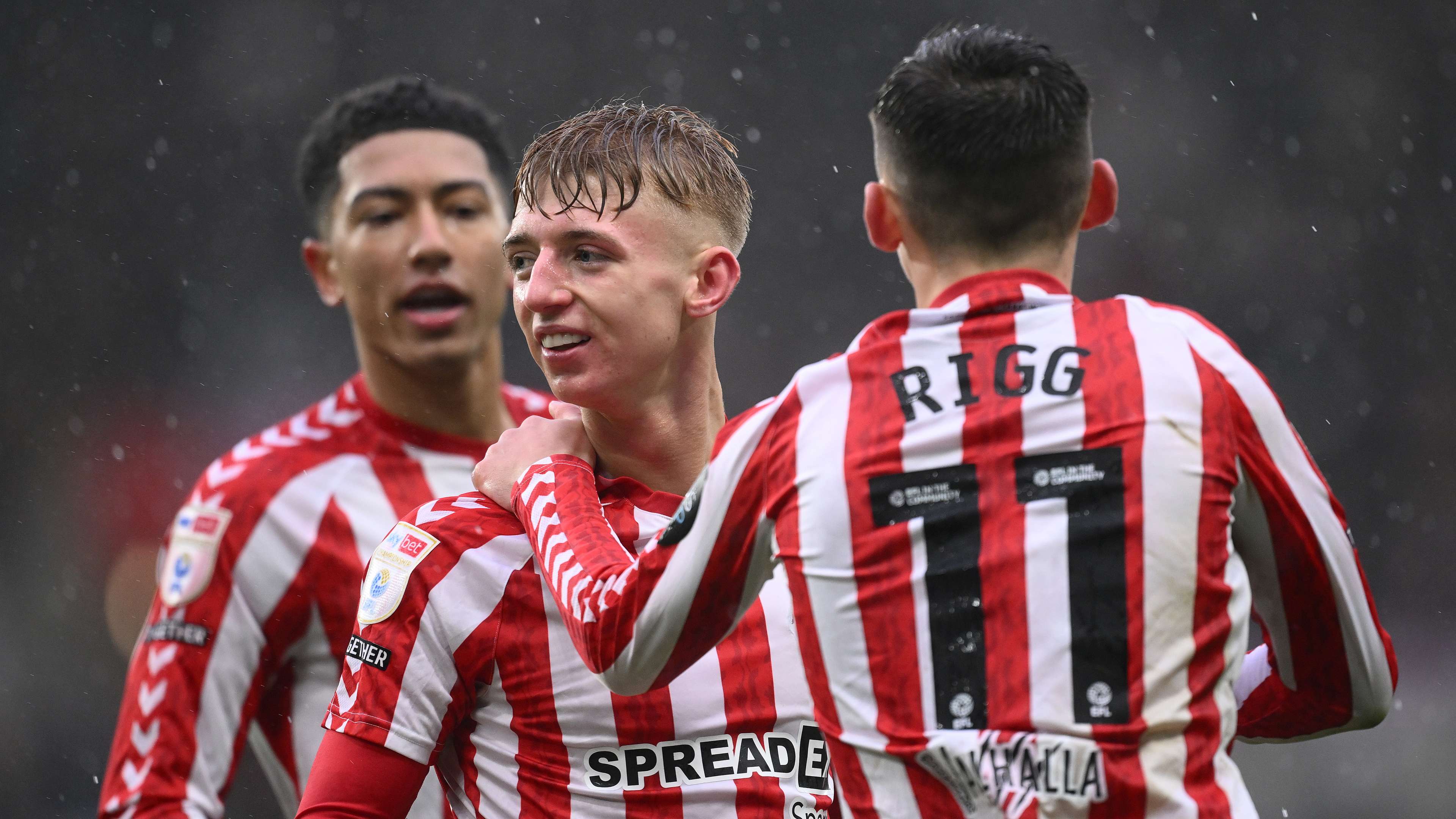 “免签机会不容错过！国米瞄准明年勒沃库森中卫塔”