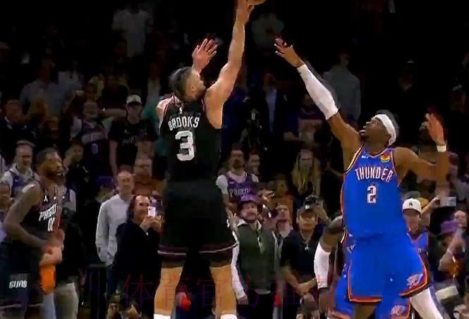 准!狄龙命中本场第四记三分,太阳领先篮网到20分分差 准!狄龙命中本场第四记三分,太阳领先篮网到20分分差